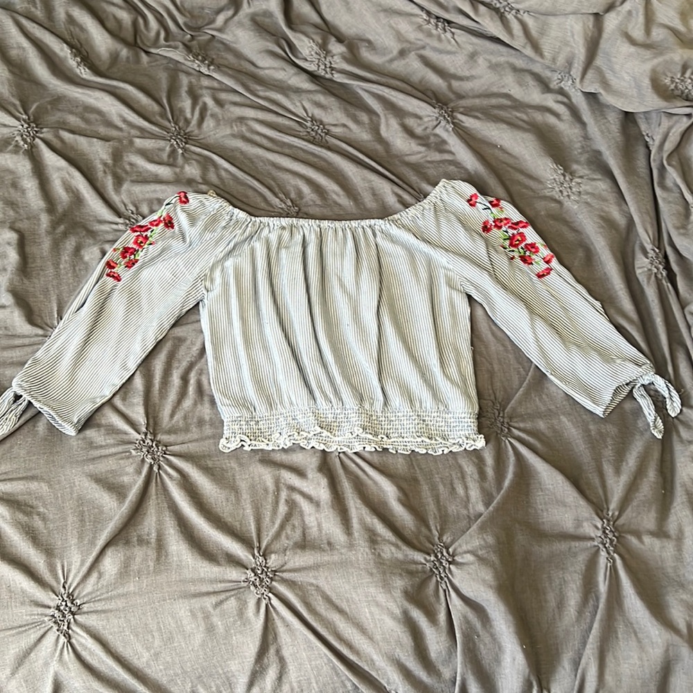 Hollister elastic scrunch floral top!